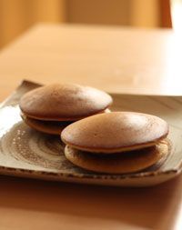 How to make Dorayaki, Pancakes with Anko, Mikasa, Japanese Dessert Recipe