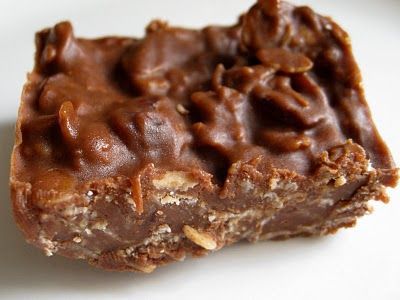 Oatmeal Chocolate Peanut butter No-Bake Bars–these are a healthy snack and to d