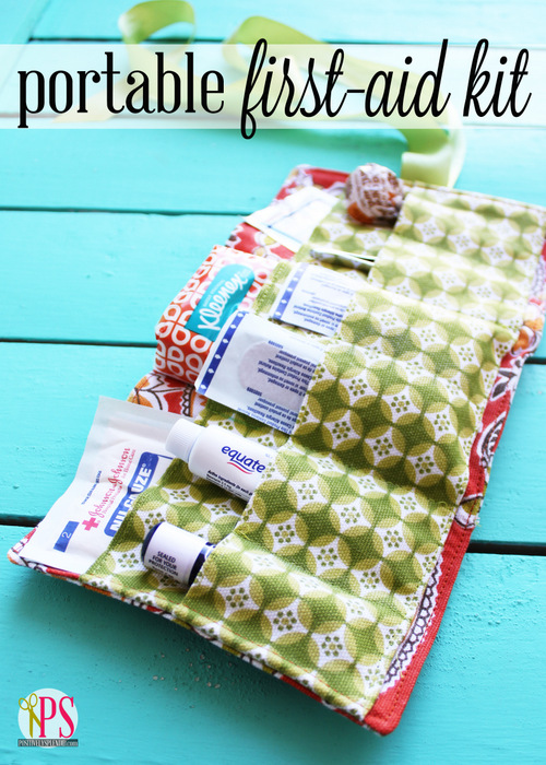 Portable First-Aid Kit Sewing Pattern and Tutorial, What a great project for #Pr