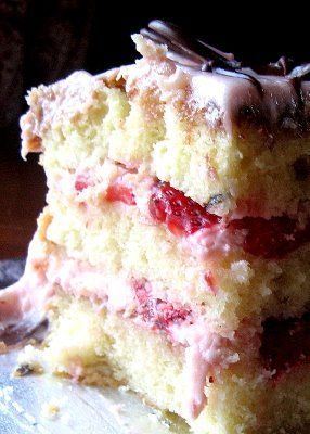 Stawberry cream cheese vanilla cake recipe