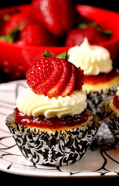 Strawberry Cheesecake Cupcake by IrishMomLuvs2Bake, via Flickr