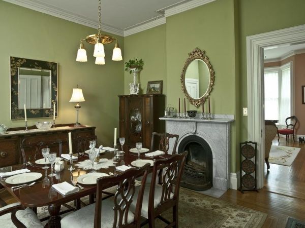 The George Lord Little House, Kennebunk, Maine – celery green dining room