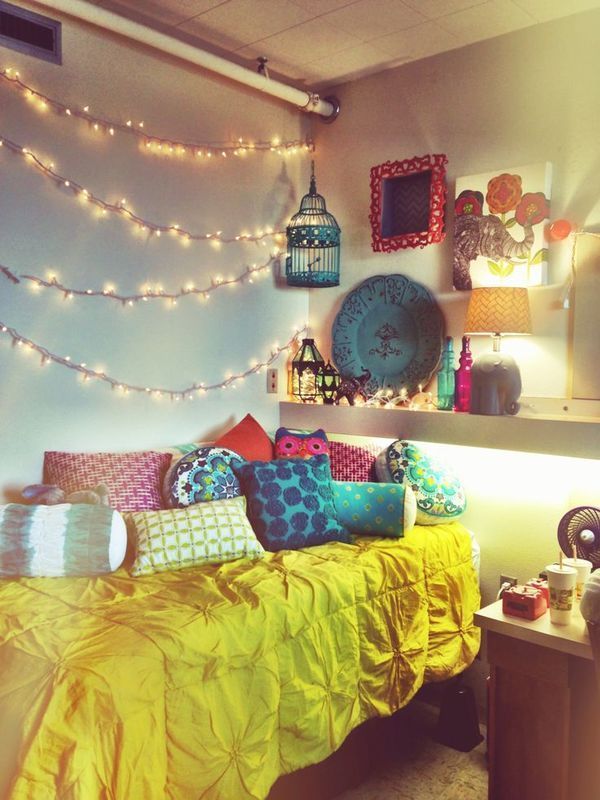 Unrealistic expectations of a dorm room, but what do you think of those twinklin