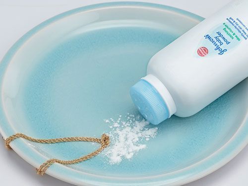 Use baby powder to untangle necklaces: 10 household tips I wish I’d known abou