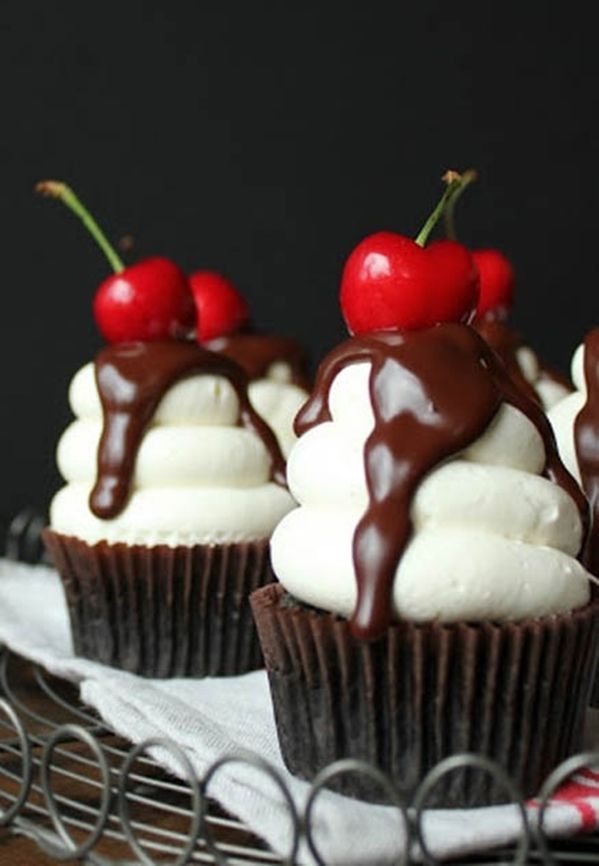 Black Forest Cupcakes..so pretty, looks like an ice cream sunday and I dont like