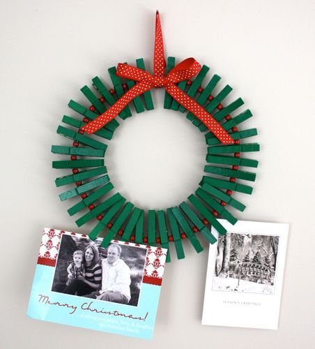 Card Display Wreath Made from Clothespins | 51 Hopelessly Adorable DIY Christmas