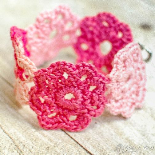 Crochet Flower Bracelet {Jewelry}  Here is a fun way to put your crochet skills