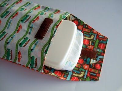 Diaper Clutch pattern/tutorial (so you dont have to carry the baby AND the entir