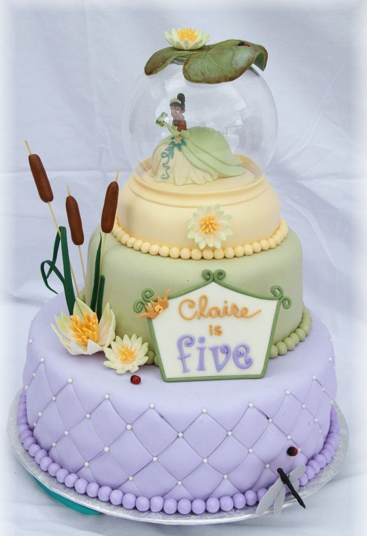 Round Up: Fondant Disney Birthday Cakes | Magical Day Parties | A Fan Site Celeb