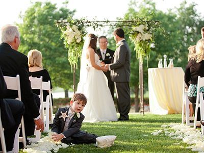 Best wedding photo bombs on Pinterest