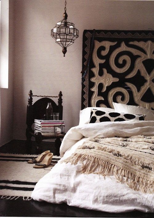 Cozy moroccan inspired bedroom