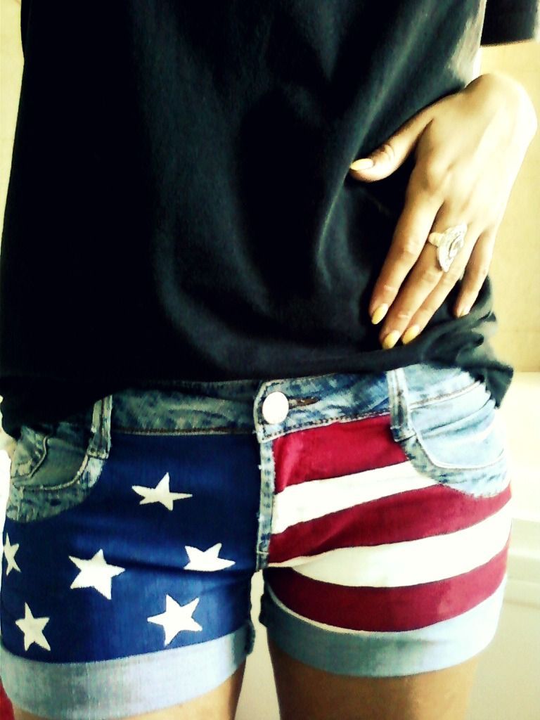 Diy American flag shorts  might have to try this before 4th of july