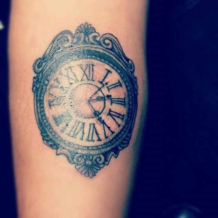 gorgeous clock tattoo. Time set at 11:11  ~Dont waste time dreaming, live your d