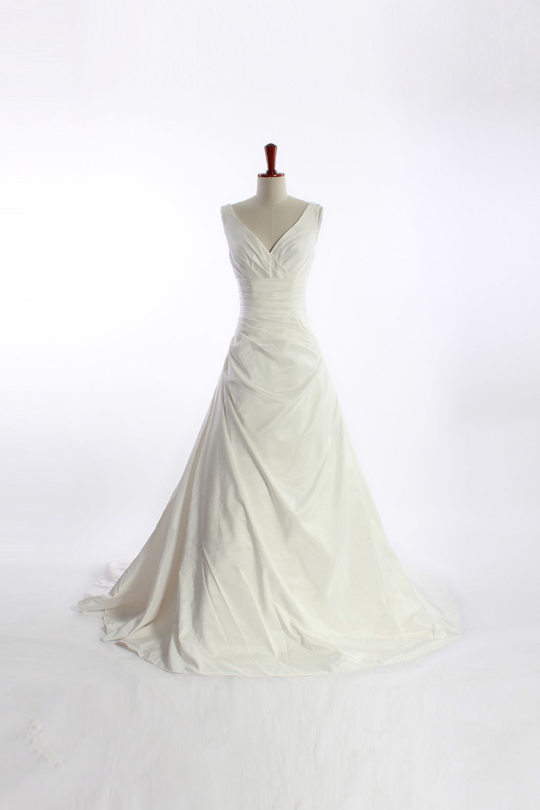 Gorgeous Sleeveless A-line Floor-length wedding dress