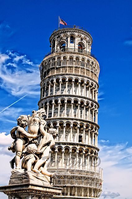 Leaning Tower of Pisa…I expected it to be towering. There were lots of vendors