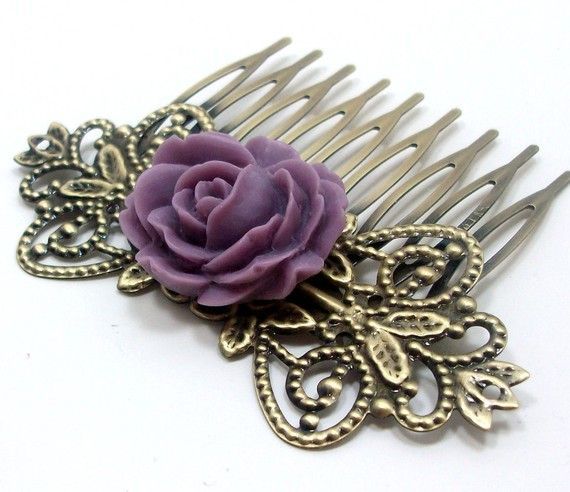Pretty vintage inspired hair comb