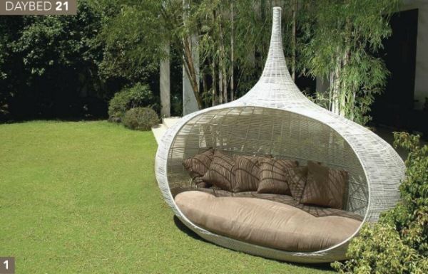 Unique and Luxurious Outdoor Furniture