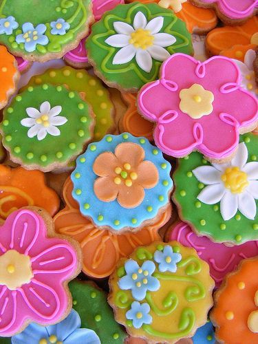 Easter cookies – Easter – Easter Treats – Decorated cookies – Easter Traditions