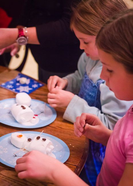 FROZEN Birthday Party – Do you want to build a snowman? :)