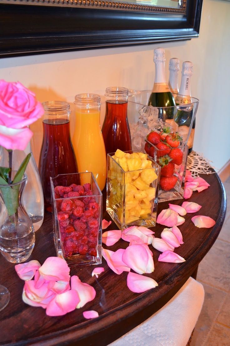 Mimosa bar… I want this for the day of the wedding when the bridal party is ge