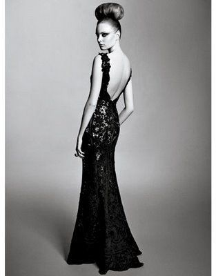 Oh to be able to buy Oscar de la Renta gowns