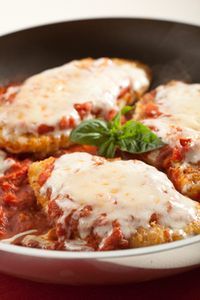 Skinny Chicken Parmesan. Yay finally a healthy..ish…version of one of my fav d