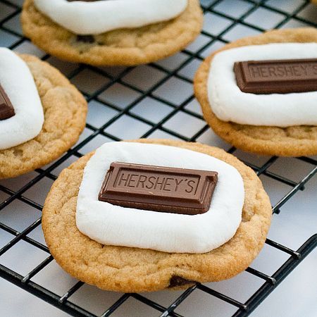 Smores Cookies YUM!  Really simple recipe…Im going to have to try it….oh yea