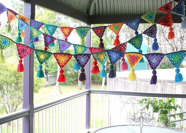 Crochet bunting: LOVE LOVE LOVE this idea! .. Not just outdoor bunting though ..