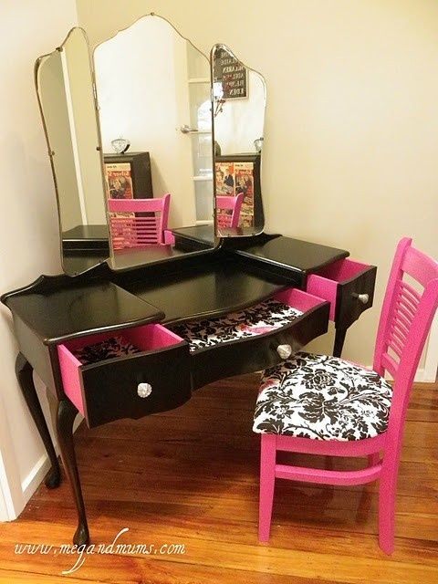 diy makeup vanity table | makeup table LOVE IT!!!