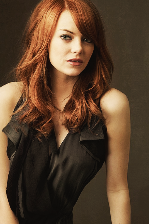 I LOVE Emma Stones dark red color.. Im a red head already, so surely I could pul