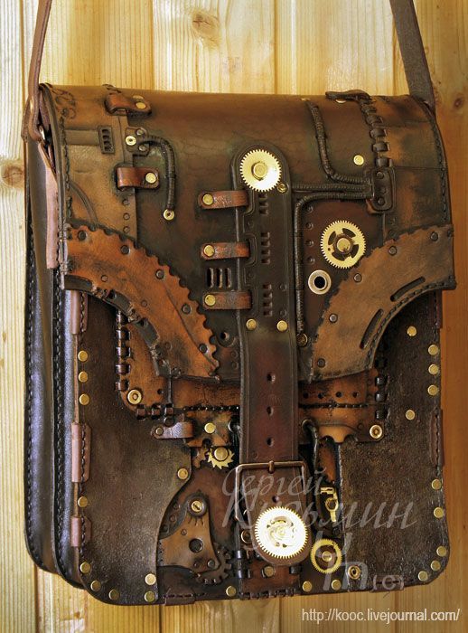 I want this! Its so rustic and vintage! It looks very traveled and broken in!