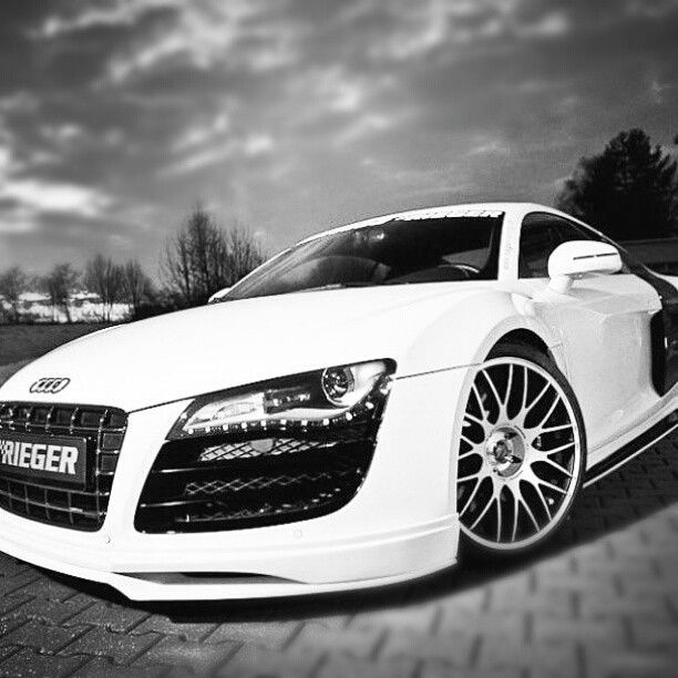If anyone wants to buy me a car….. An Audi r8 is the one