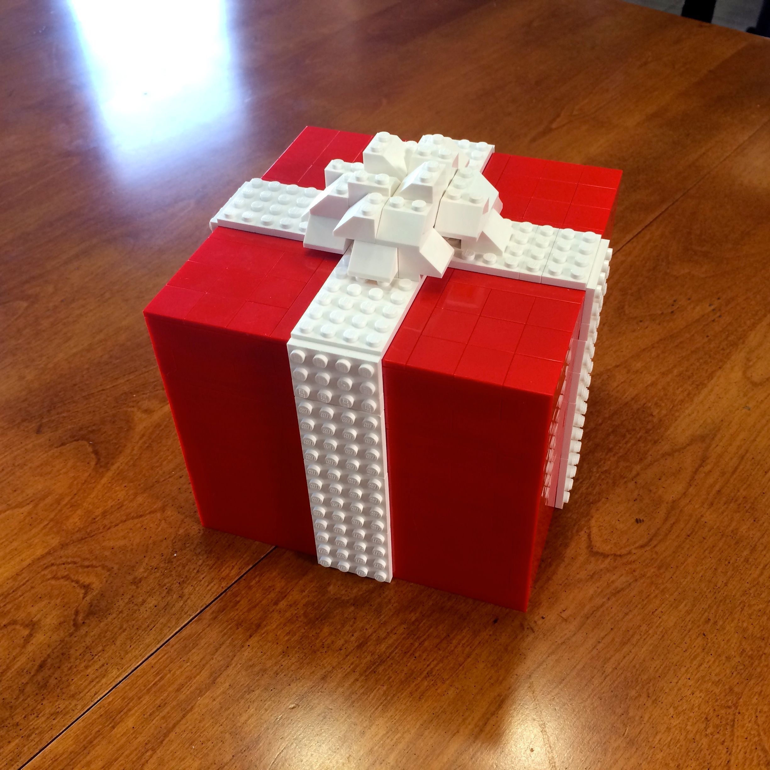 LEGO Gift Box – Imgur