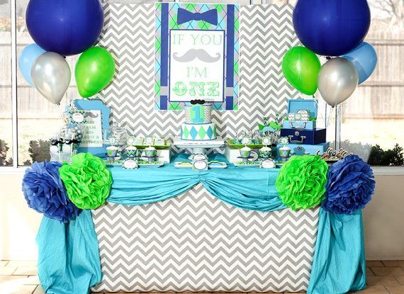 Love the colors mixed with chevron!!