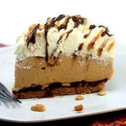 Mile High Peanut Butter Pie | RecipeNewZ