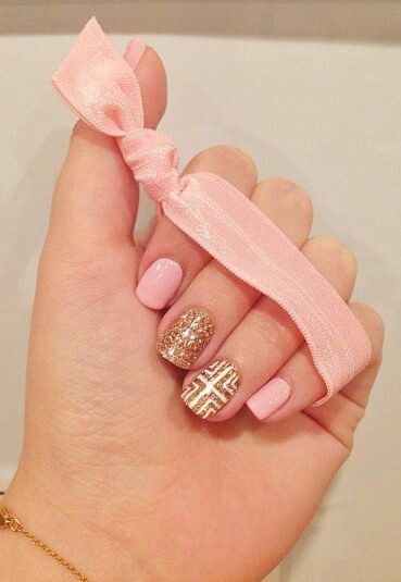 Nail art. pink + gold manicure