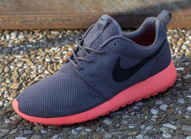 Nike Roshe Run – April 2013 Collection – Grey and Total Crimson