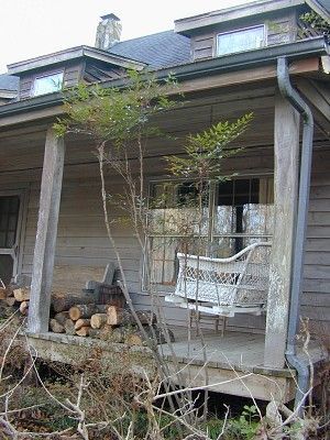 Primitive Country Home – Country Porch & Wicker Swing