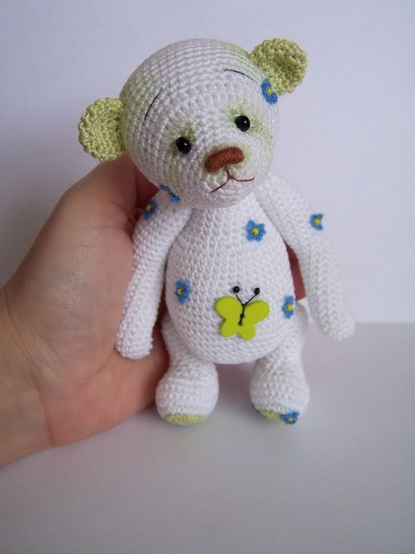 [SOLD] Thread artist crochet Bear by Benesak / Teddy Bears & Pals / Teddy Talk: