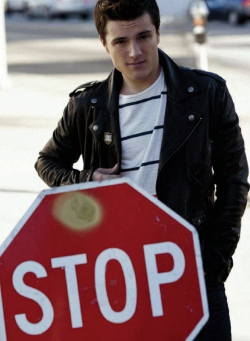 STOP being so hot Josh Hutcherson! ;)