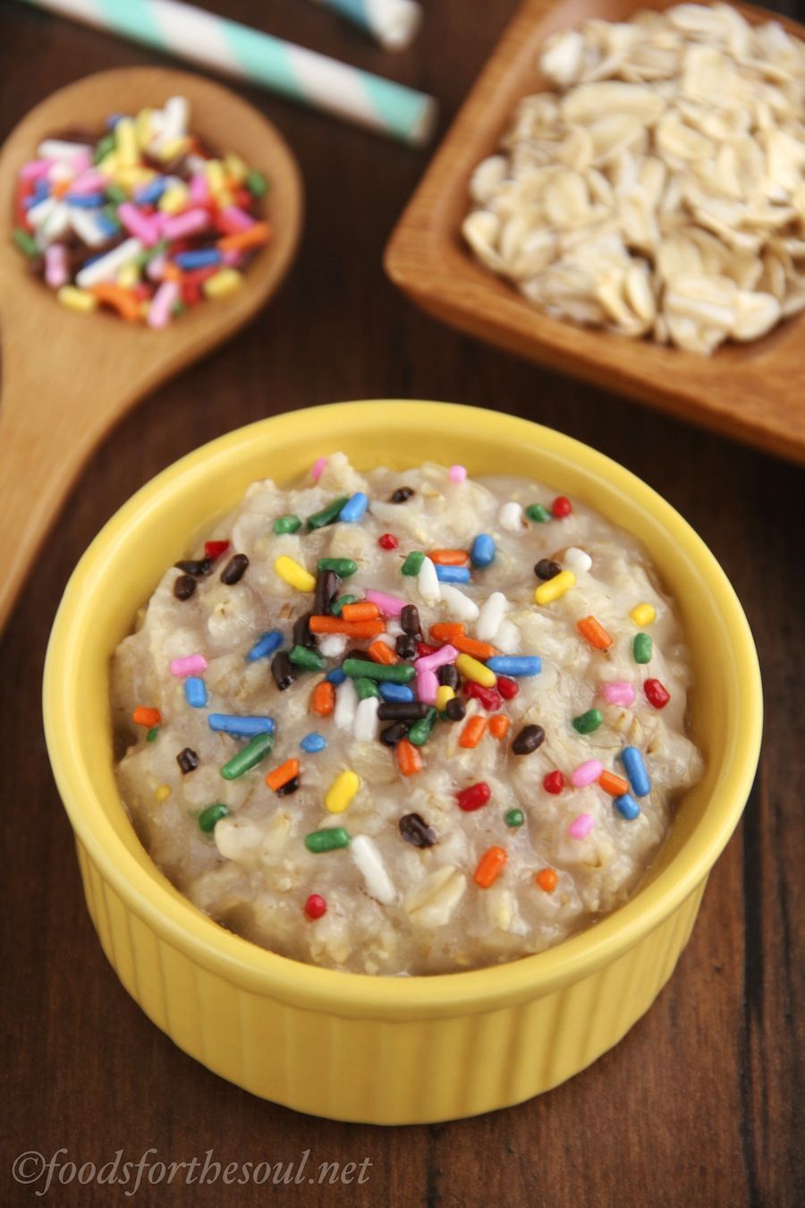 This healthy oatmeal tastes exactly like funfetti cake batter but has 9 grams of