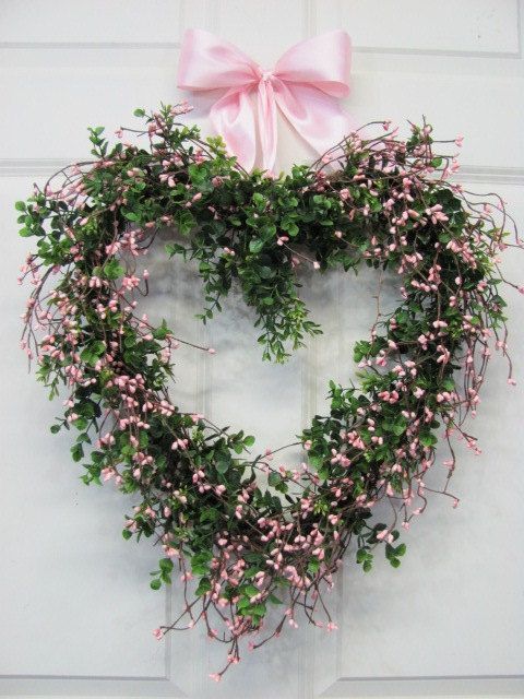 Valentines Day Wreath – BOXWOOD Pink Berry Heart Wreath – Valentines Day Decor –