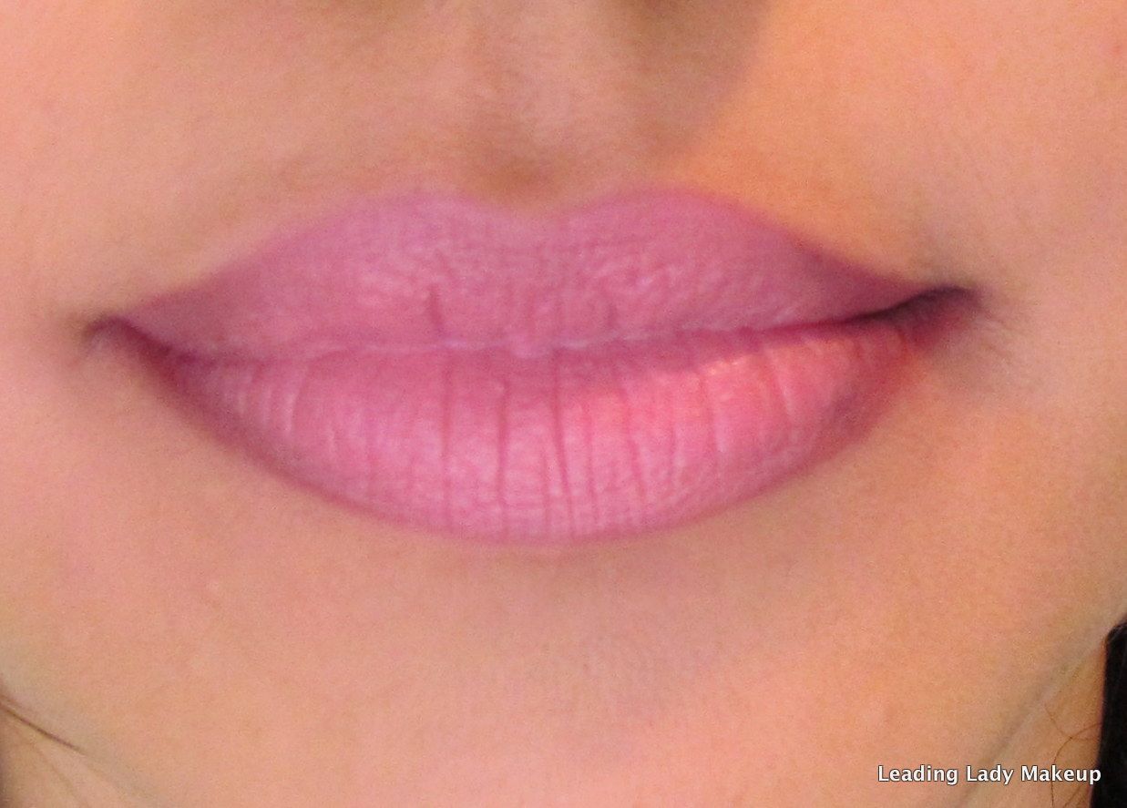WEARABLE pink ombre lips using @Youngblood Mineral Cosmetics Debalicious lipstic