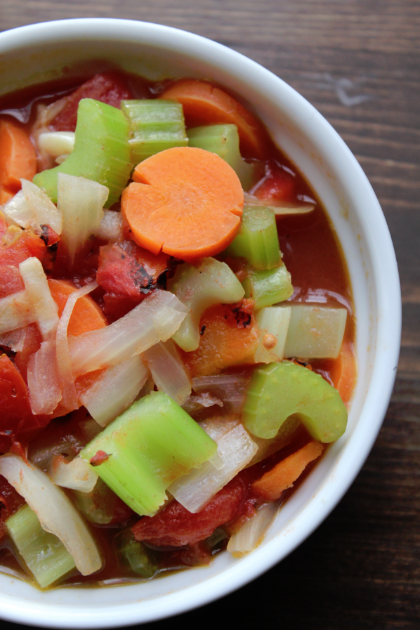 Weight Watchers Vegetable Soup from the #SimpleStart plan. #ad