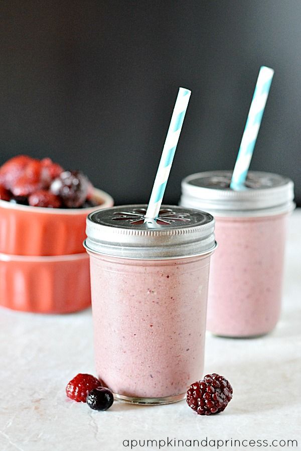 Berry Green Smoothies for Kids: 1 cup berries, 1 cup spinach, 1 cup bananas, 6 o