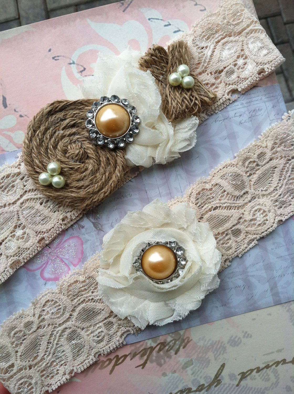 BURLAP wedding garter / bridal  garter/  lace garter / tea stained  /  barn rust
