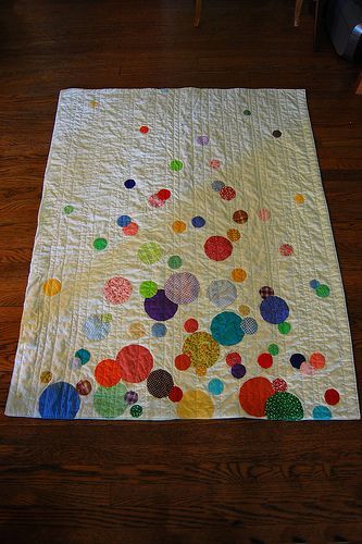 Confetti Quilt by Lady Harvatine, via Flickr  The next quilt I make….its a goo