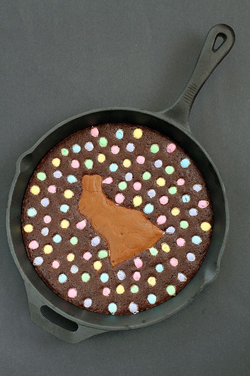 Easter Bunny Skillet Brownie. Chewy brownie with Chocolate bunny in the middle a
