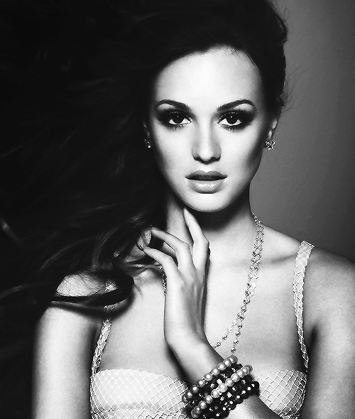 Leighton Meester, one of my Favorite clebs! Fierce, classy, and sophisticated! A