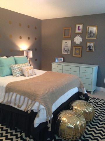 Mint gold and grey bedroom; minus those stupid looking gold ottomans, Im a fan o